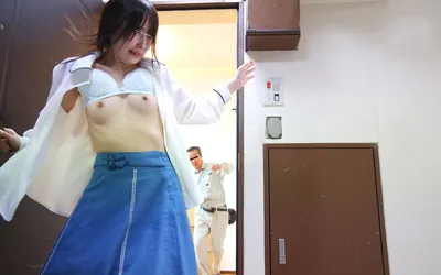 Bị ép quan hệ cô gái tìm đến người nhà kề bên giúp đỡ nhưng thật đen đủi khi hắn ta cũng…